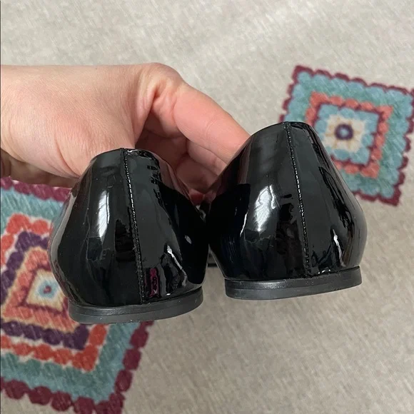 Salvatore Ferragamo Varina Flats - Picture 7 of 10